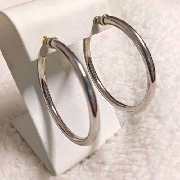 Vintage Bundle Silvertone Hoop & Square Earrings - 2 pair Bundle - Picture 6 of 11